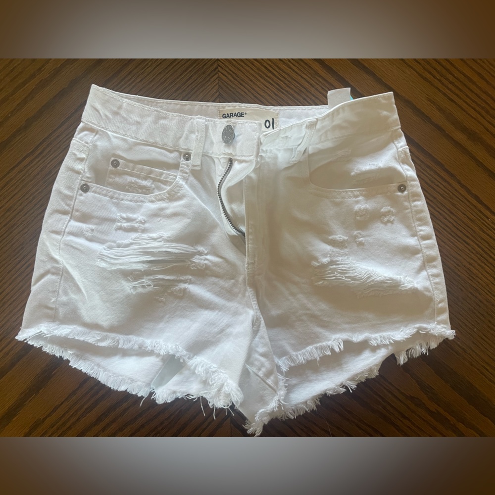 Garage white denim shorts. In size 1.  Festival shorts